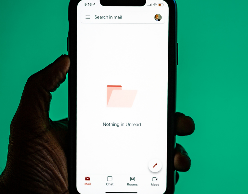 empty email inbox on phone